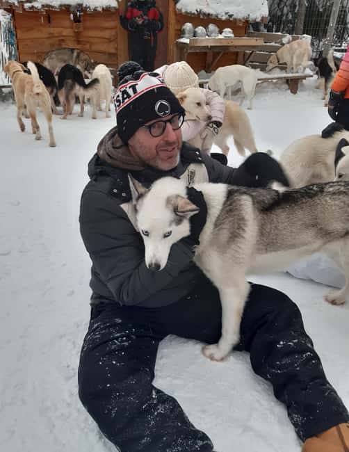 Levi: Self-Drive 2 KM Husky Sledding Experience - Learning to handle your own sled