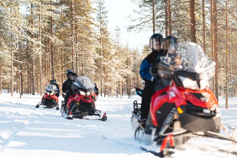 Levi: Snowmobile Safari to the Levi Nature - Learning to handle the snowmobile