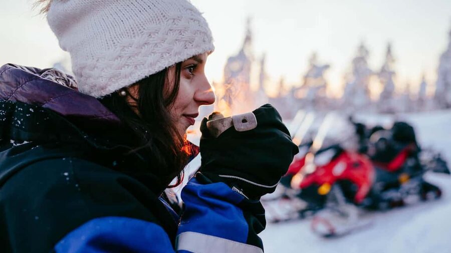 Levi: Snowmobile Safari to the Levi Nature - Getting dressed for Arctic conditions