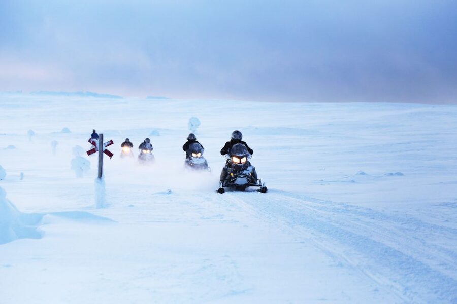 Levi: Snowmobiling Adventure - Learning the snowmobile controls