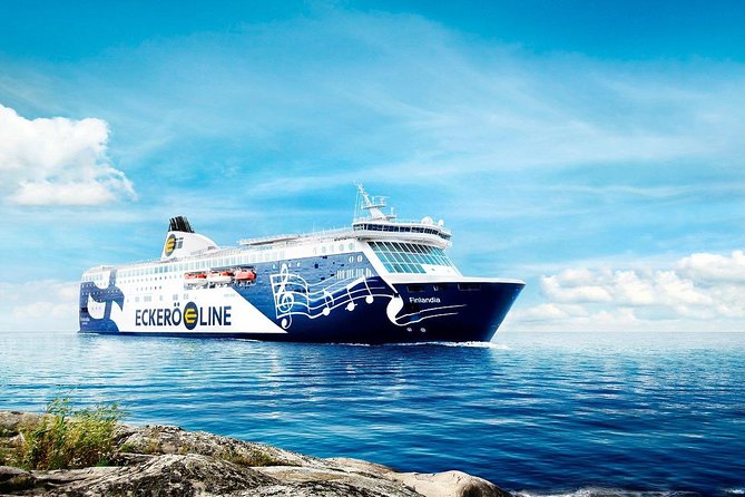 Luxury Day Trip to Tallinn with superior cabin VIP guide and lavish buffet - The 8:00 am hotel pickup