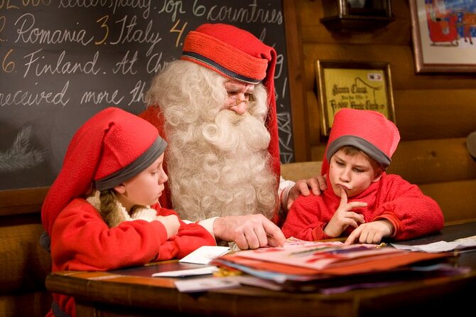 Meet Santa Claus & Santa's Reindeer Ride & Greet Huskies - Why the guide can be worth paying for