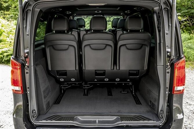 Minivan Departure Transfer Helsinki City to Helsinki Airport HEL - Timing your pickup for a smooth departure