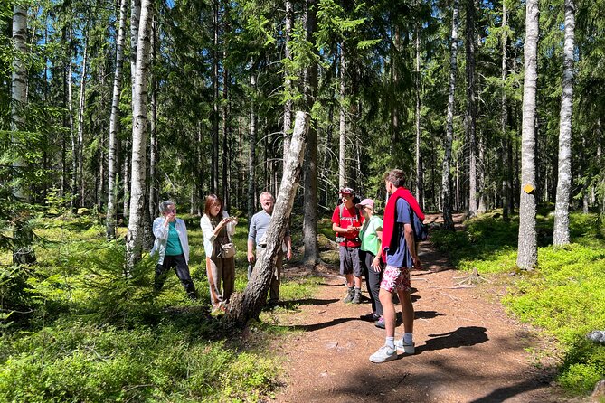 National Park Hike & Finnish Smoke Sauna Experience with Campfire Lunch - Why the smoke sauna is the day’s highlight