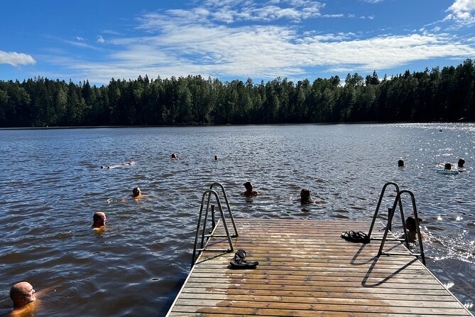 National Park Hike & Finnish Smoke Sauna Experience with Campfire Lunch - A campfire meal beside the trail
