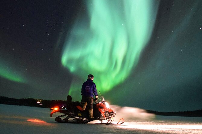Night Snowmobile Safari, Rovaniemi - Getting ready for the snowmobile trail