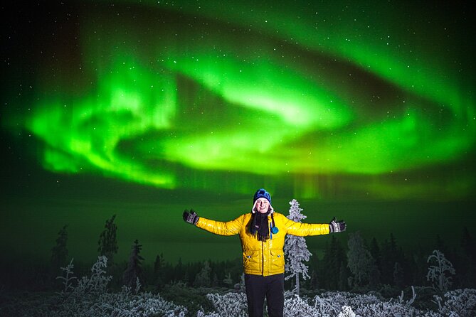 Night Snowshoeing Adventure under the Northern Lights - The most memorable part: fire without matches