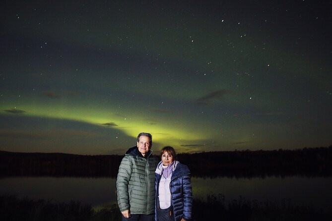 Northern lights hunting photo tour with bbq; small groups - Group size, comfort, and the cold