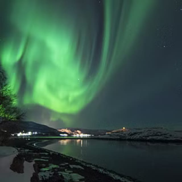 Northern Lights Hunting with Aurora Workshop - Warm drinks, cold air, and the clothing question
