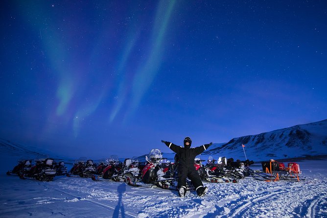 Northern Lights Hunting with Snowmobiles - Who can drive, and who should ride as a passenger?