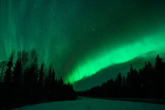 Northern Lights Rovaniemi: Guaranteed Viewing & Unlimited Mileage - Your guide is the heart of the evening