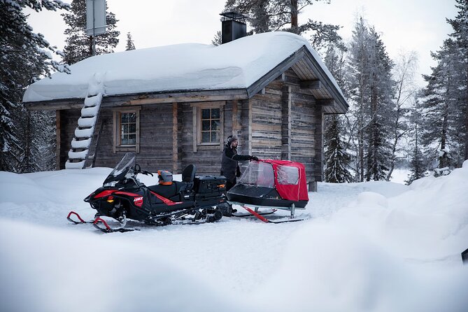 Northern Lights Snowmobile Sledge Ride in Rovaniemi - From Rovakatu 24 to the blue hour