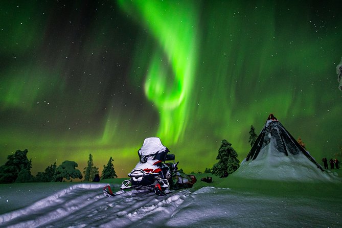 Northern Lights Snowmobile Sleigh Ride - Winter clothing included in the price