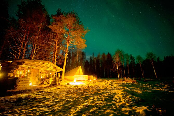 Northern Lights Tour in Atmospheric Cottage - Warm clothing before the fire and sky watch