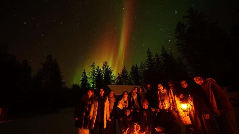 Oulu: Starguaranteed Northern Lights Mobile Chase - Photography with Jussi and the guide team