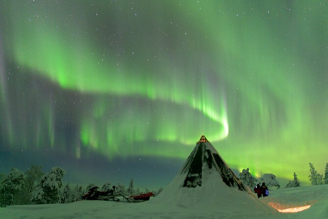 Private Aurora Tour (5 or more) by Aurora Experts - Rovaniemi - Leaving Rovakatu at 9 pm
