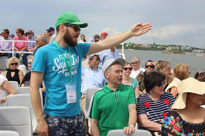 Private Custom Helsinki Tour - Esplanadi Park and the feel of central Helsinki