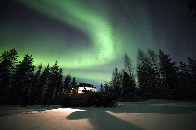Private Group: Northern Lights Hunt 4x4 SUV with Aurora guarantee - What the 8 pm departure feels like