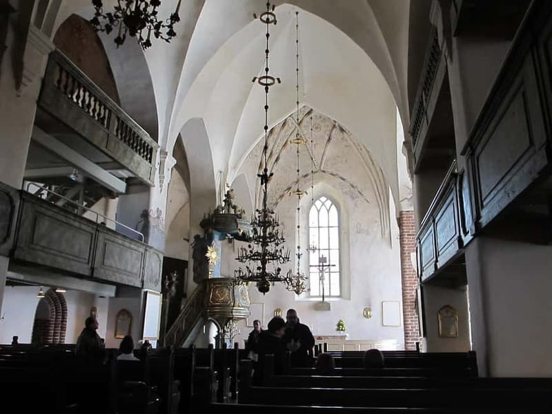 Private Medieval Porvoo by Car from Helsinki - Weather, walking, and who should book