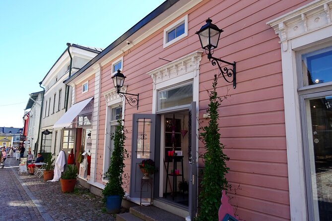 Private National Park and Porvoo Old Town tour from Helsinki - Why this Helsinki day trip works so well
