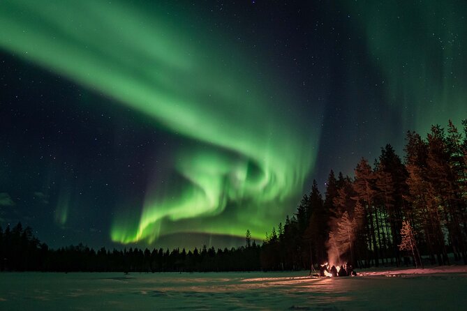 Private Northern Lights Photography Hunting - The long road north, and sometimes west