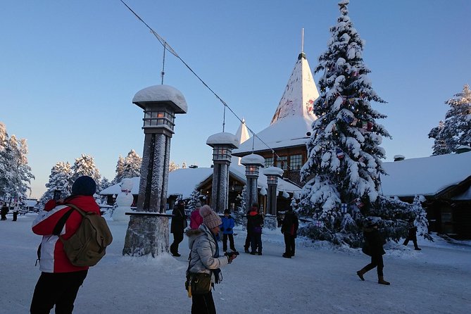 Private Santa Claus Village & Rovaniemi city tour - Meeting Santa at the Santa Claus Office