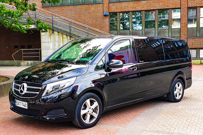 Private VIP Transfer from or to Helsinki Airport - Meeting your chauffeur at the airport