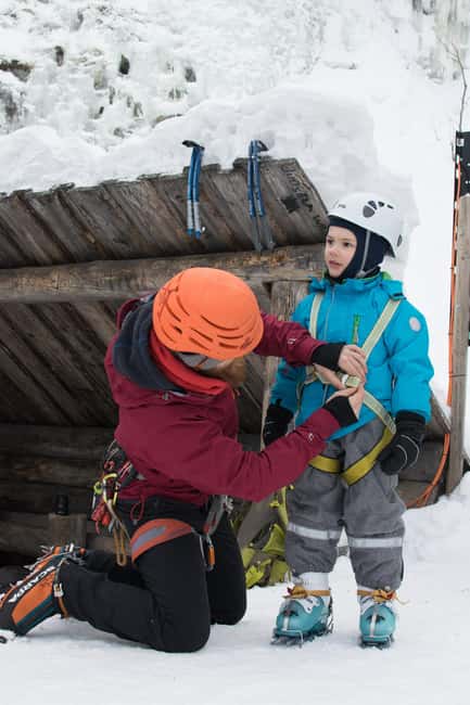 Pyhätunturi: Kid's Ice Climbing Adventure in Finnish Lapland - Hot berry juice, Yeti tales, and a child’s diploma