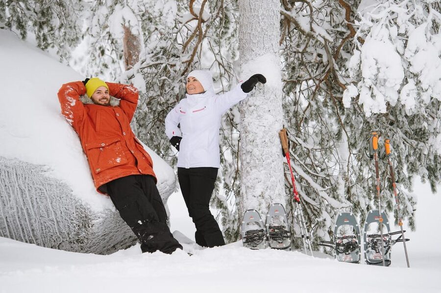 Pyhätunturi: Scenic Snowshoeing Tour in Finnish Lapland - Walking through Pyhä-Luosto National Park