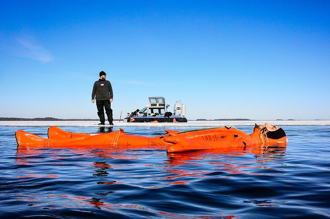 Redrib Ice Experience - Leaving Helsinki for the frozen archipelago