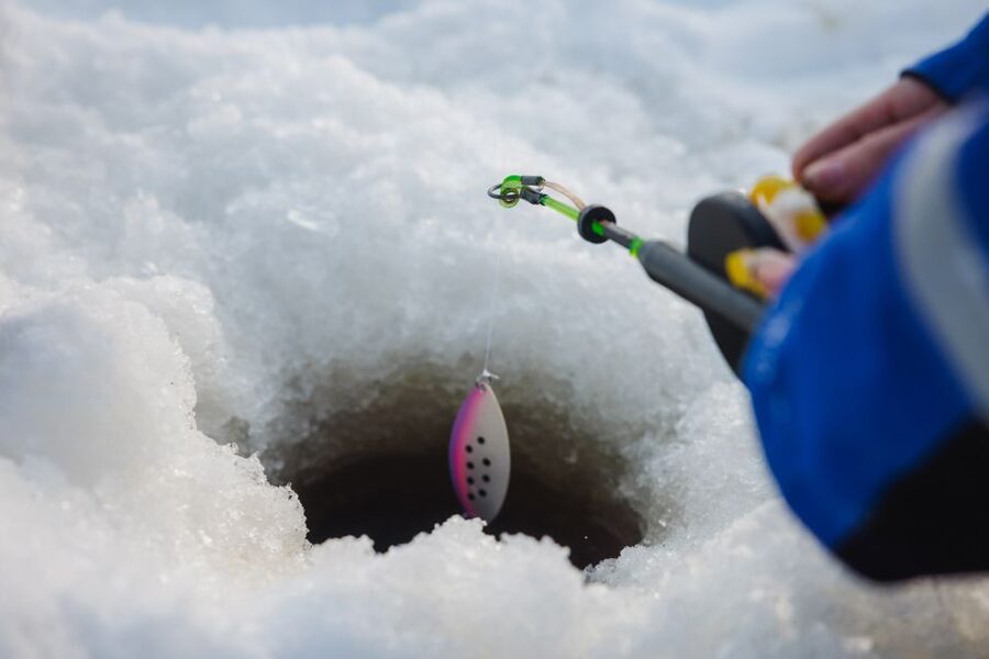 Rovaniemi: Arctic Circle Ice Fishing Experience - What the four-hour outing feels like