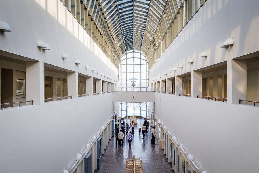 Rovaniemi: Arktikum Science Centre and Museum Entry Ticket - Café, shop, lockers, and access