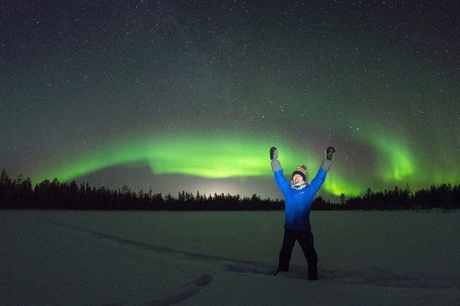 Rovaniemi: Aurora Borealis Tour - Leaving Rovaniemi for a darker sky