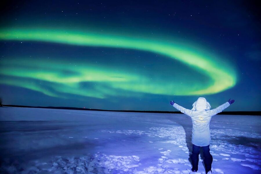 Rovaniemi: Aurora Borealis Trip – Autumn - Waiting beside a Finnish campfire