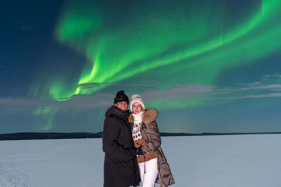 Rovaniemi: Aurora Hunt with Money-Back Guarantee and Photo - What the 1.5-hour viewing stop feels like