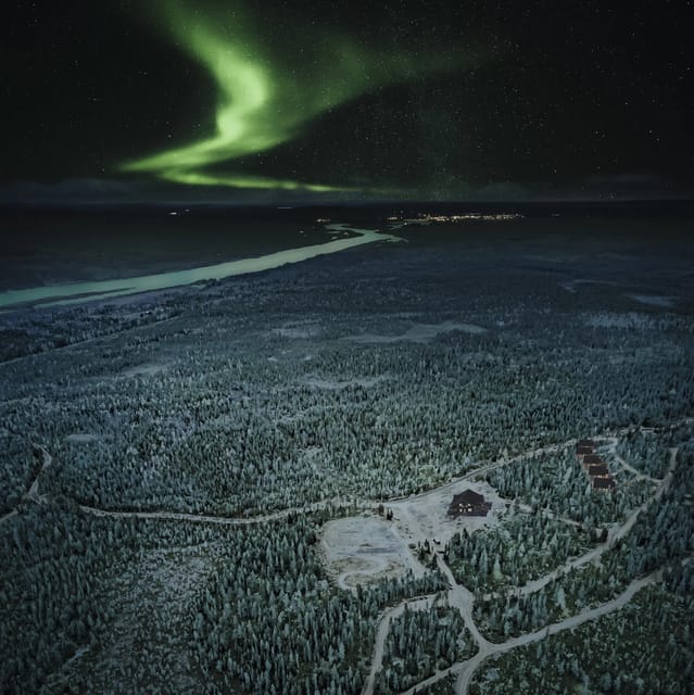 Rovaniemi: Aurora Hunting Tour in the Forest with Hot Drinks - Starting the night in Rovaniemi