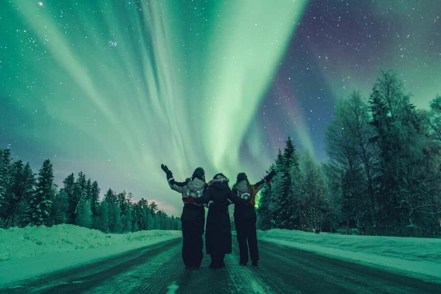 Rovaniemi: Discover the Northern Lights Photography Tour - Key points to know before booking