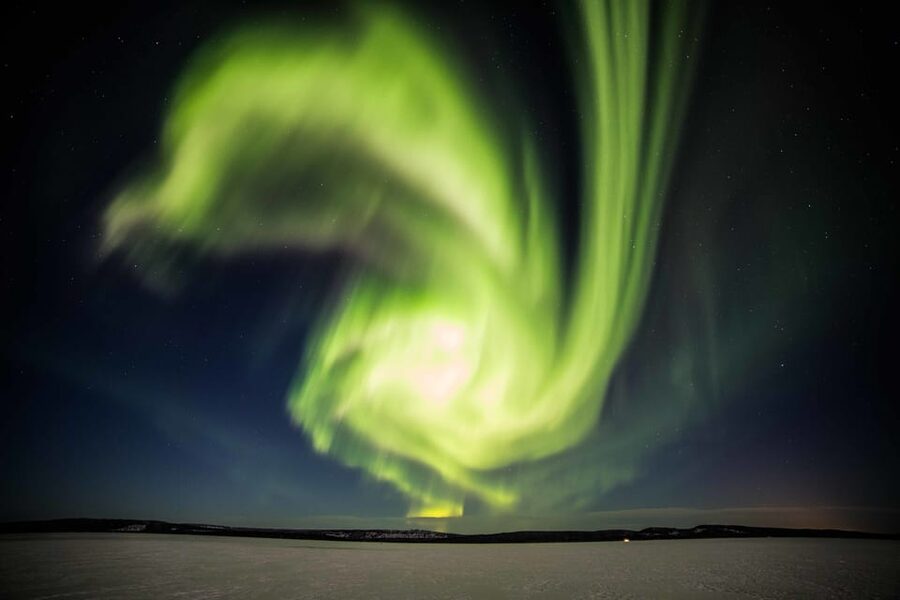 Rovaniemi: Discover the Northern Lights Photography Tour - Secret stop two: fire, sausages, and a longer night outdoors