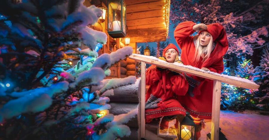 Rovaniemi: Elf Hat Academy in Santa's Village - Cookie decorating and the hands-on part
