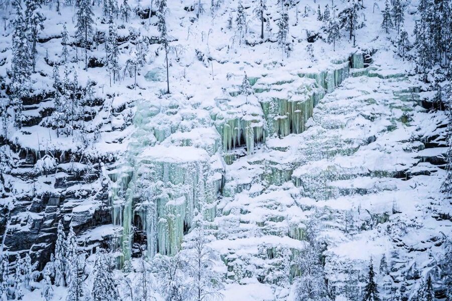 Rovaniemi: Frozen Waterfalls of Korouoma Canyon & Pro Photos - The professional photo service