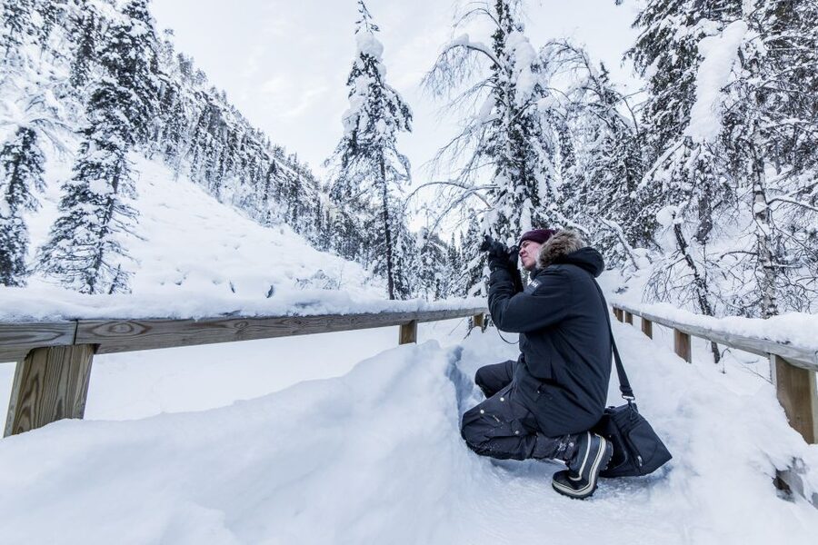 Rovaniemi: Frozen Waterfalls of Korouoma Canyon & Pro Photos - A fire, a hot lunch, and a well-earned pause