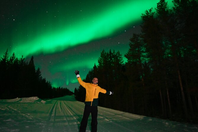 Rovaniemi: Guaranteed Northern Lights - Small Group & Photography - A small vehicle changes the feel of the night
