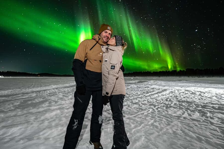 Rovaniemi: Guaranteed Northern Lights Tour with Photos - Timing, clothing, and who should choose this tour