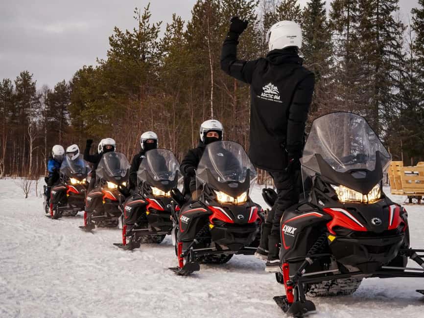 Rovaniemi: Guided Wilderness Snowmobile Safari & Barbeque - Getting dressed for Arctic driving