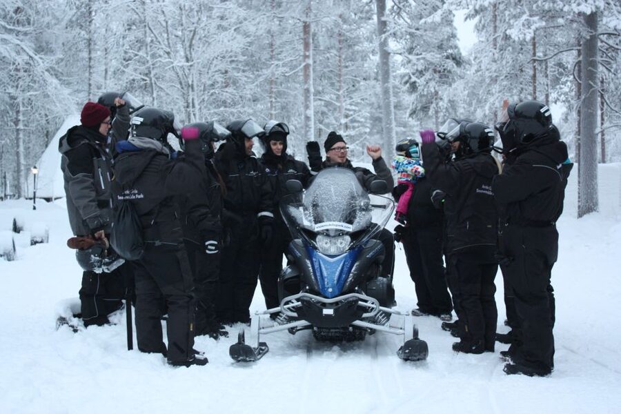 Rovaniemi: Husky & Reindeer Experience with Snowmobile Ride - Meeting Lapland’s reindeer and herders