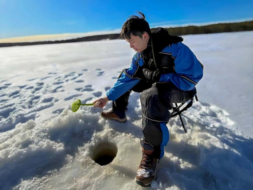 Rovaniemi: Ice Fishing Small Group Tour & Barbeque - What the private setting adds