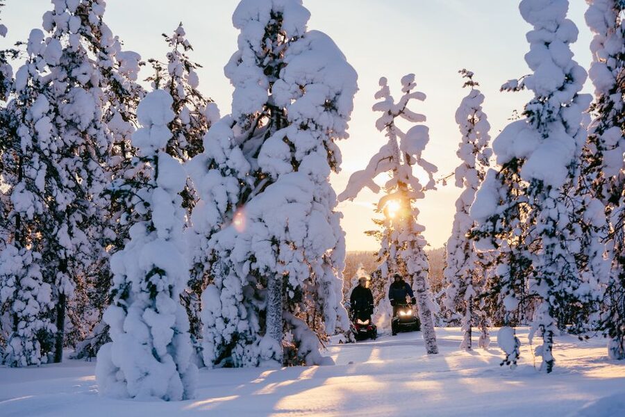 Rovaniemi: Ice Fishing & Snowmobile Safari Combo Day - Sausages, hot drinks, and a bonfire on the lake
