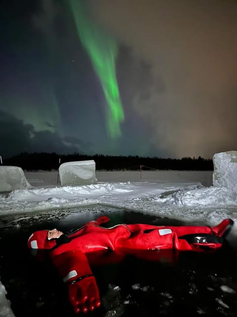 Rovaniemi: Ice Floating Experience with Northern lights - What ice floating in Rovaniemi actually feels like