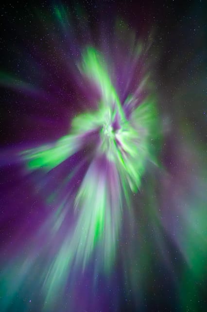 Rovaniemi: Ice Floating Experience with Northern lights - The 90-minute guided lake experience