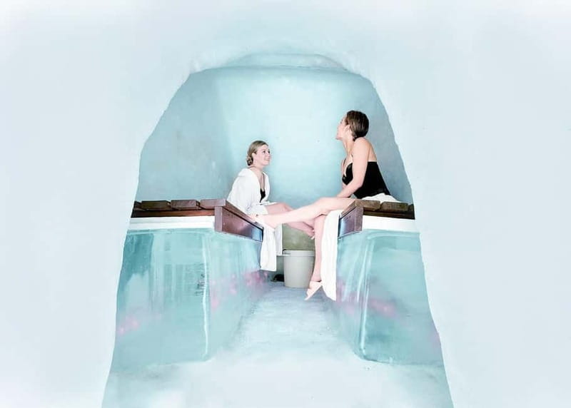 Rovaniemi: Ice Restaurant Dinner with Snow Sauna & jacuzzi - Getting there from Rovaniemi